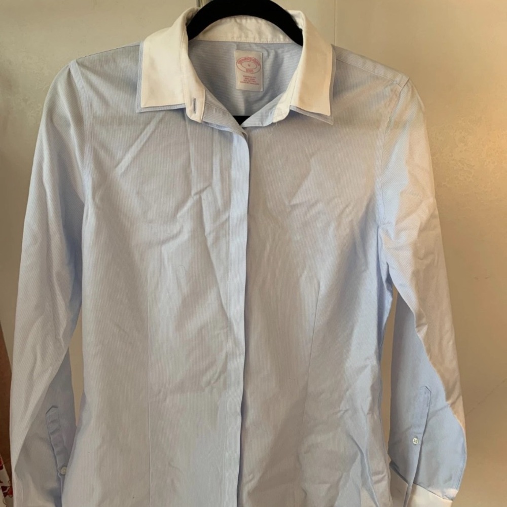 Brooks Brothers Cotton Light Blue striped  Shirt with White Trim.  Size 6.